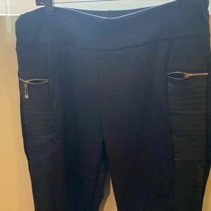 Women’s plus size black pants with zippers size 2x
